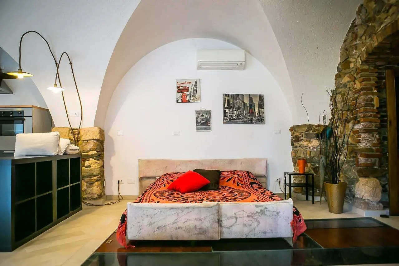 Stone House Finalborgo Apartment Finale Ligure Italy